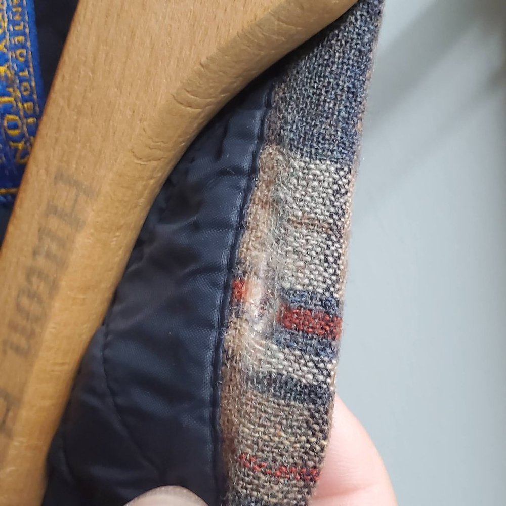 Pendleton Pure Virgin Wool Button Down Shirt - image 8